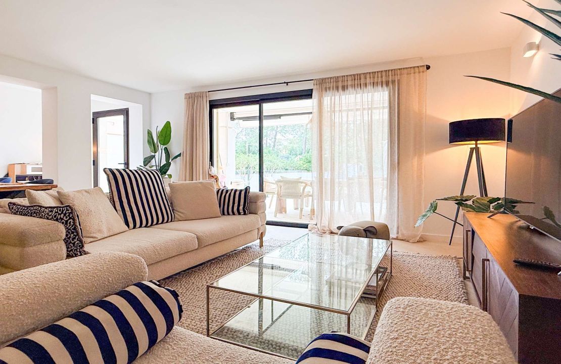 5-Bedroom Villa with Private Pool in the Peaceful Pinaret Area, Puerto Pollensa